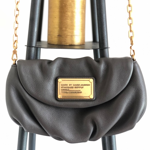 Marc Jacobs Handbags - Marc Jacobs Classic Q Karlie Crossbody Bag